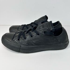 Converse Chuck Taylor All Star Leather Low Top Sneaker, 6, Classic Shoe